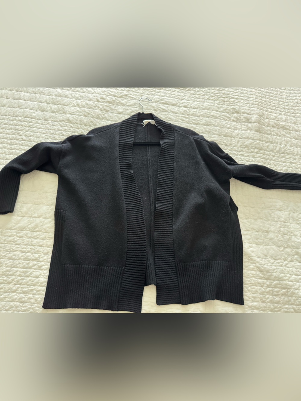 RD classic black sweater size XS